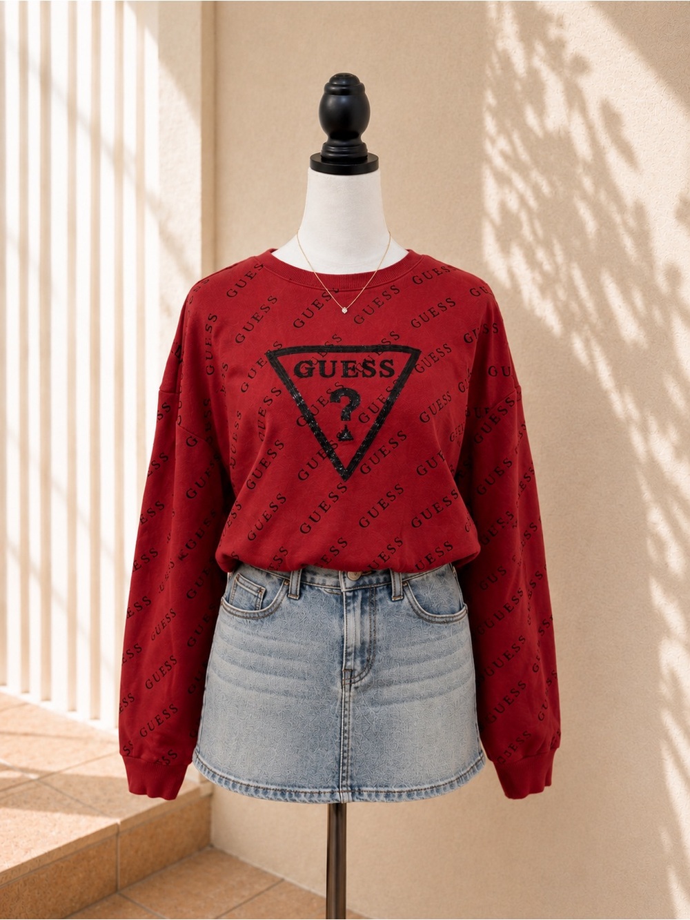 GUESS Red Logo Print Sequin Triangle Sweatshirt Pullover Medium